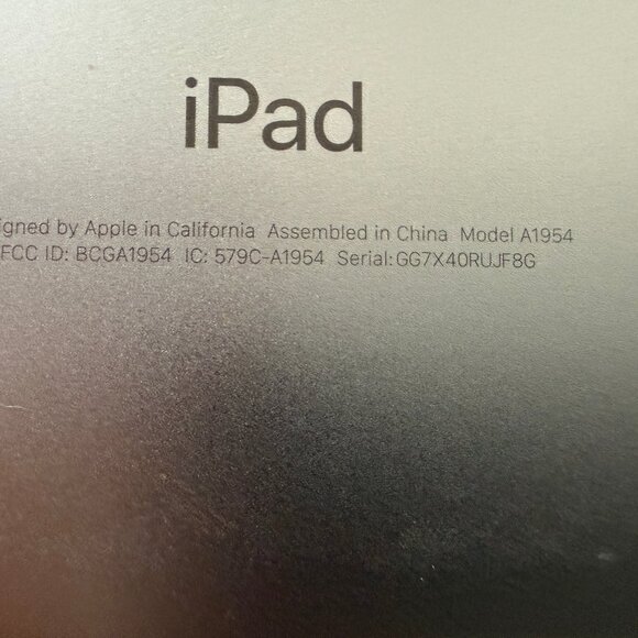 Ipad 6 Gen 128gb WIFI+Celluar - Picture 3 of 4